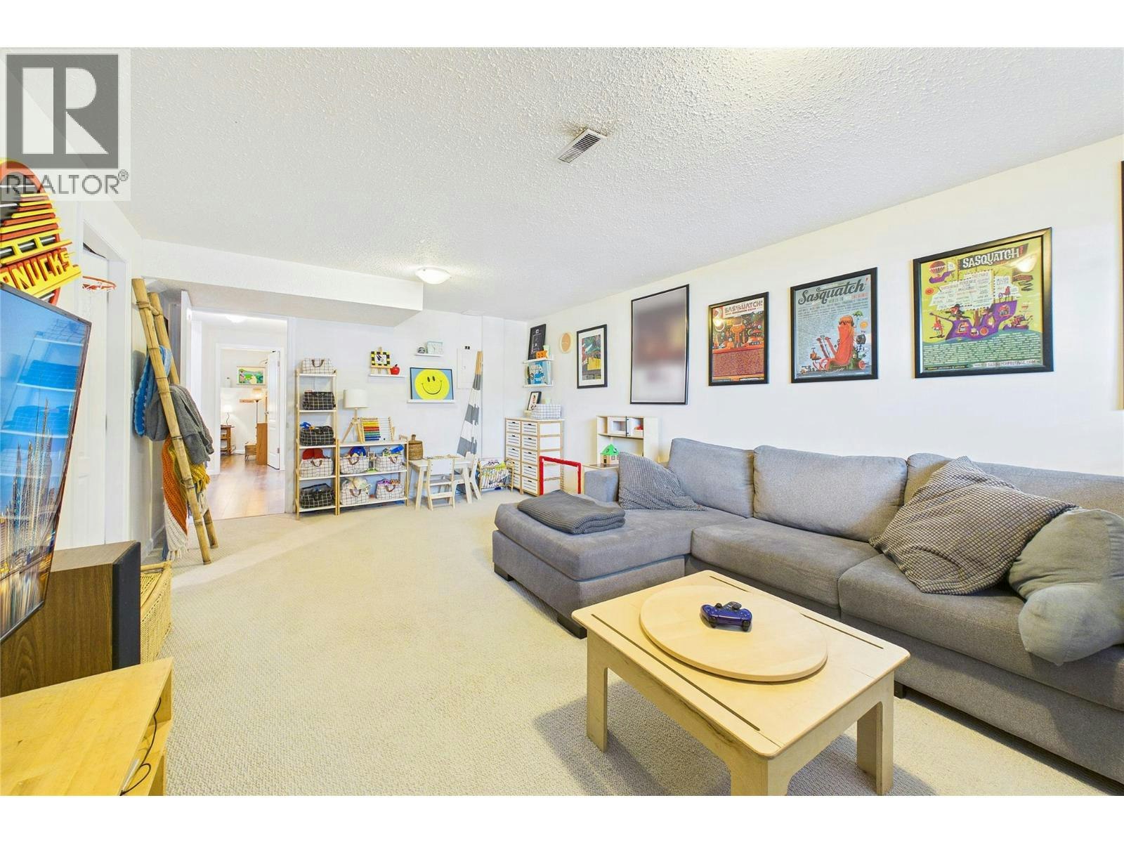 1393 S Highland Drive, Kelowna, BC, V1Y 3W2 - 33