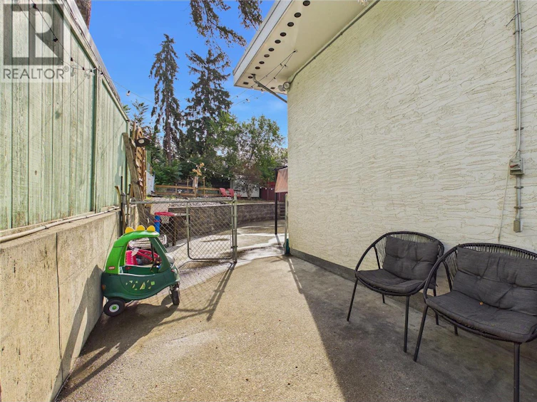 1393 S Highland Drive, Kelowna, BC, V1Y 3W2 - 35