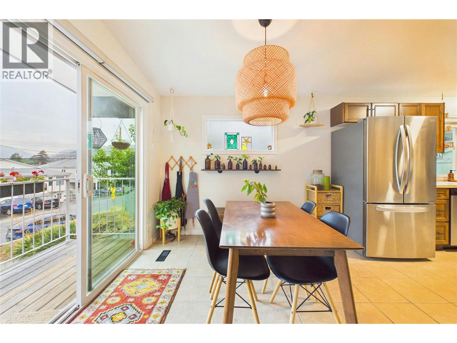 1393 S Highland Drive, Kelowna, BC, V1Y 3W2 - 9