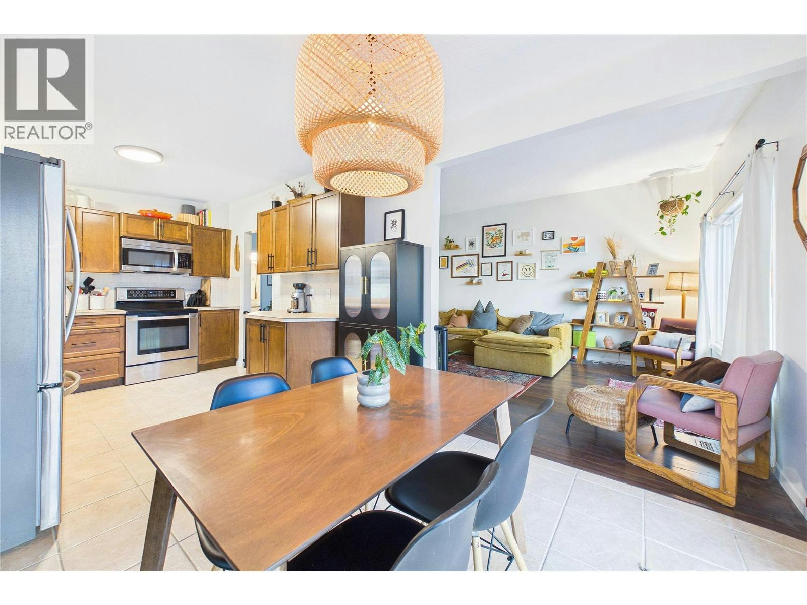 1393 S Highland Drive, Kelowna, BC, V1Y 3W2 - 10