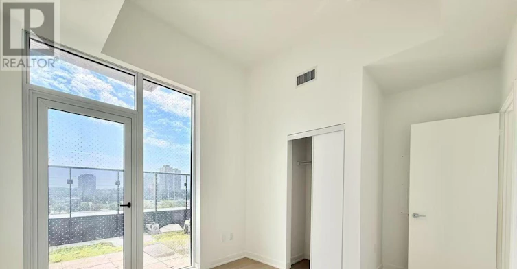 704-15 David Salomon Drive, Toronto, ON, M3C 1E7 - 4