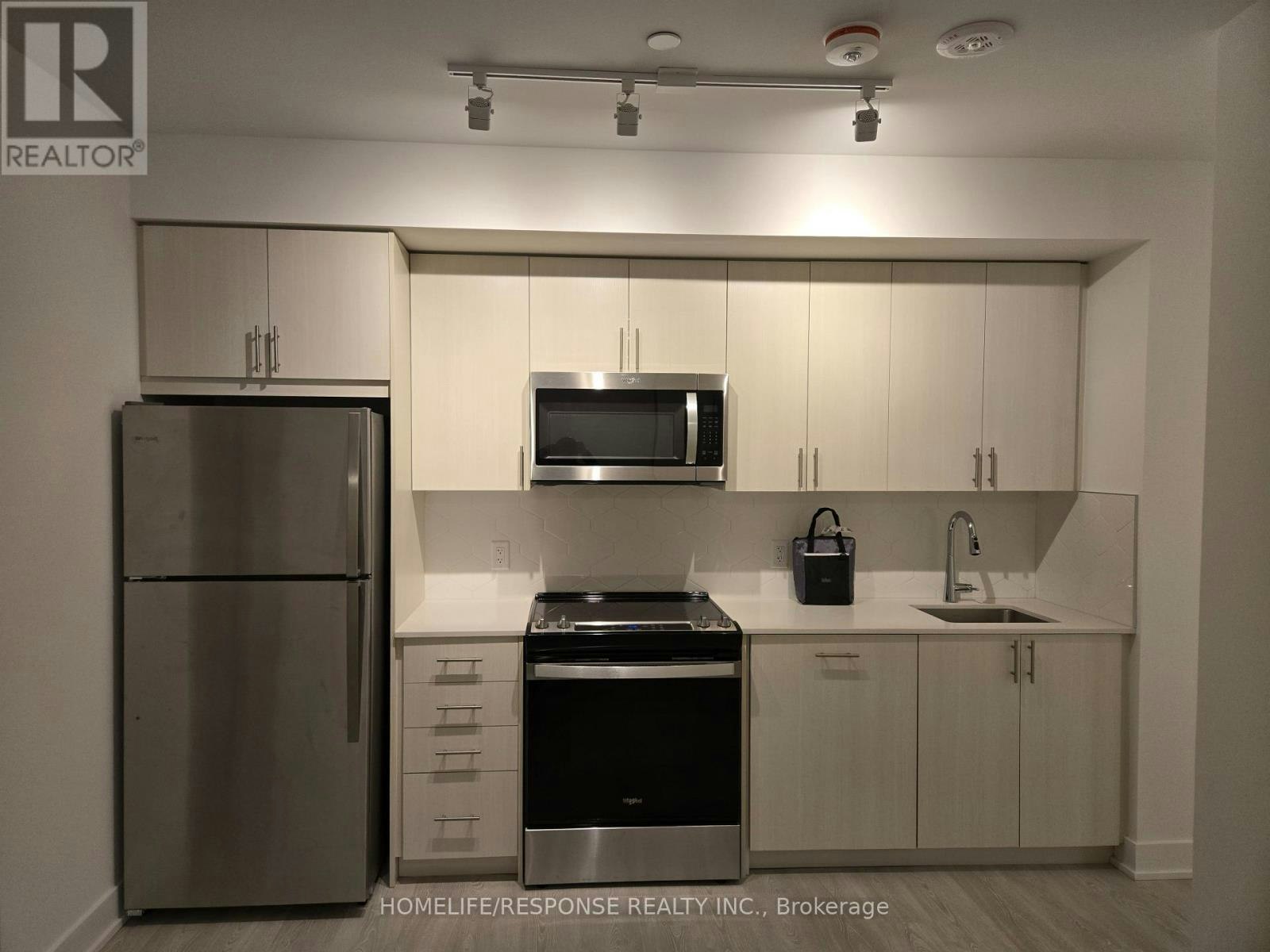 916-2545 Simcoe Street N, Oshawa, ON, L1H 7K4 - 6