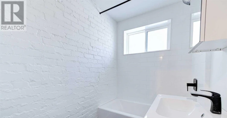 MAIN-87 Hammersmith Avenue, Toronto, ON, M4E 2W3 - 8