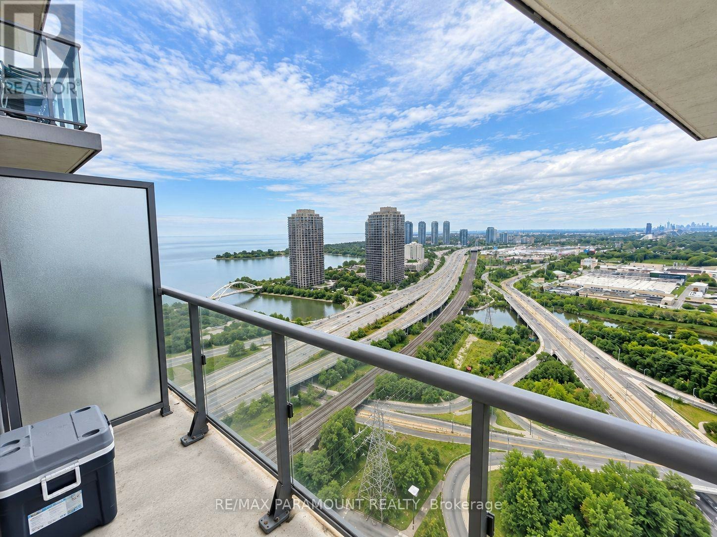 3209-105 The Queensway, Toronto, ON, M6S 5B5 - 9