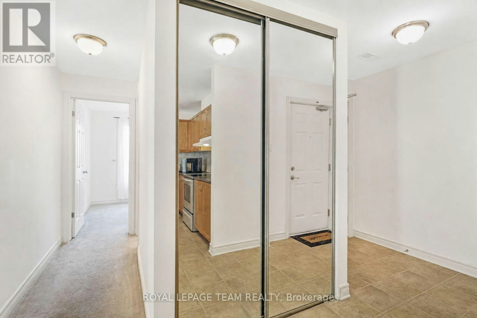 6-200 Paseo Private, Ottawa, ON, K2G 4N7 - 4