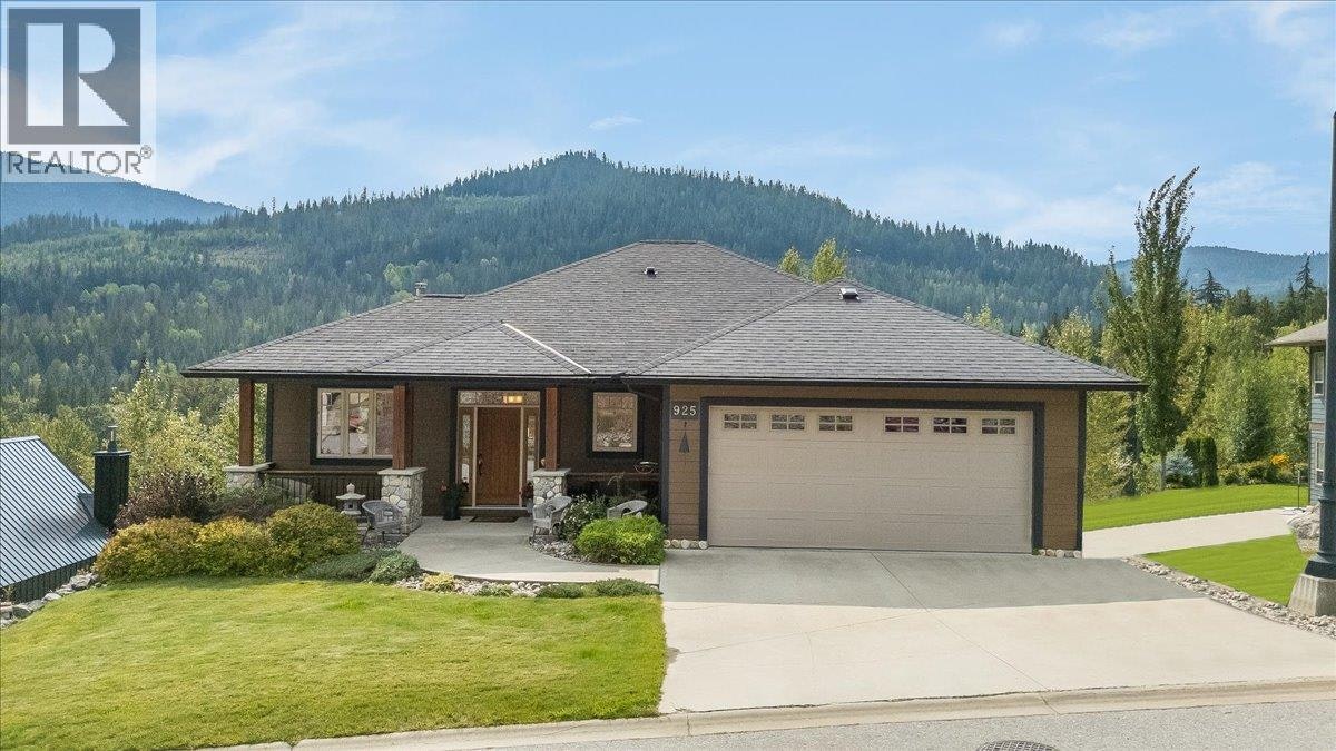 925 Redstone Drive, Rossland, BC, V0G 1Y0