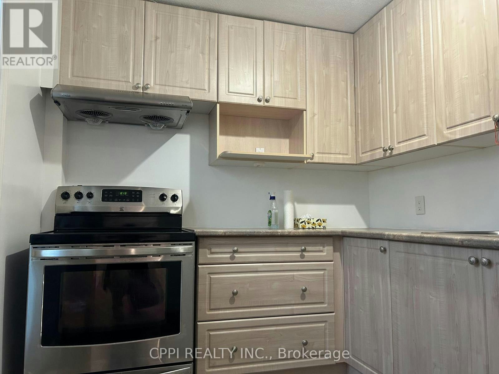 MAIN-10 Pettibone Square, Toronto, ON, M1W 2J2