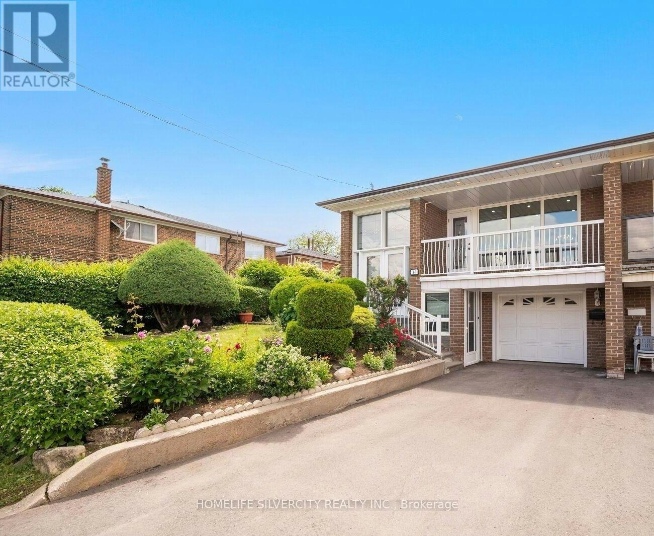 48 Sorlyn Avenue, Toronto, ON, M6L 1H8