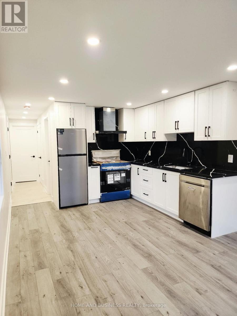 UPPER-5651 Turney Drive, Mississauga, ON, L5M 1A1 - 2