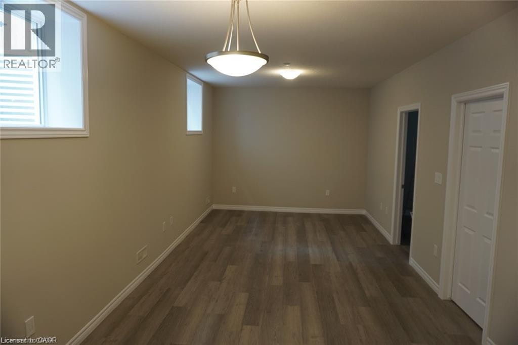 LOWER-56 Barbara Crescent, Kitchener, ON, N2M 4N2 - 4