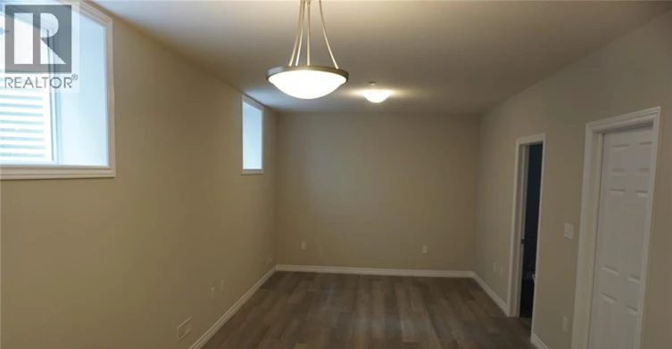 LOWER-56 Barbara Crescent, Kitchener, ON, N2M 4N2 - 4