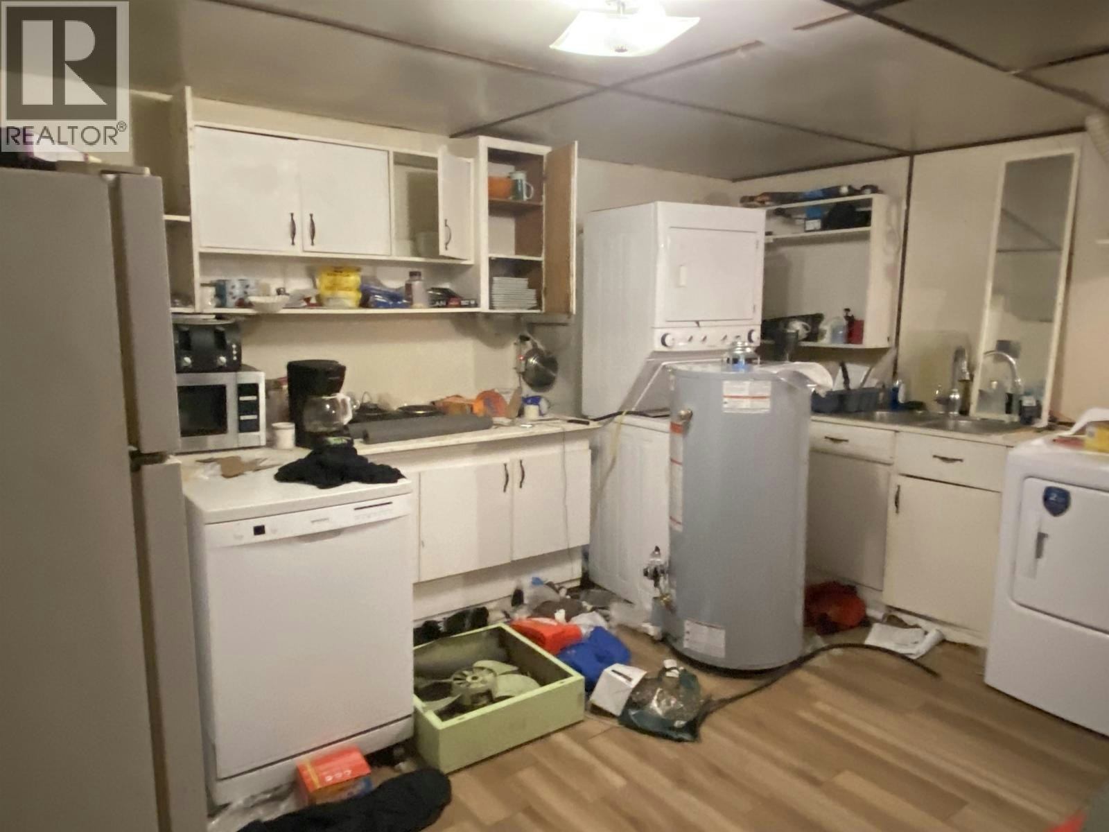 2710 Hall Street, Terrace, BC, V8G 2R7 - 11