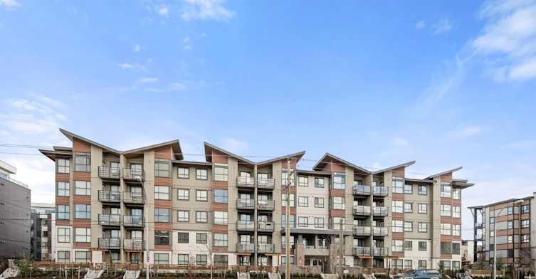 501-7809 209 Street, Langley, BC, V2Y 3N6