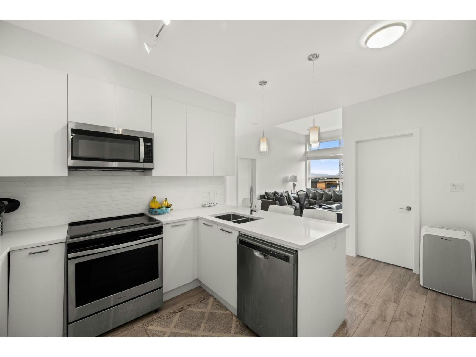 501-7809 209 Street, Langley, BC, V2Y 3N6 - 7