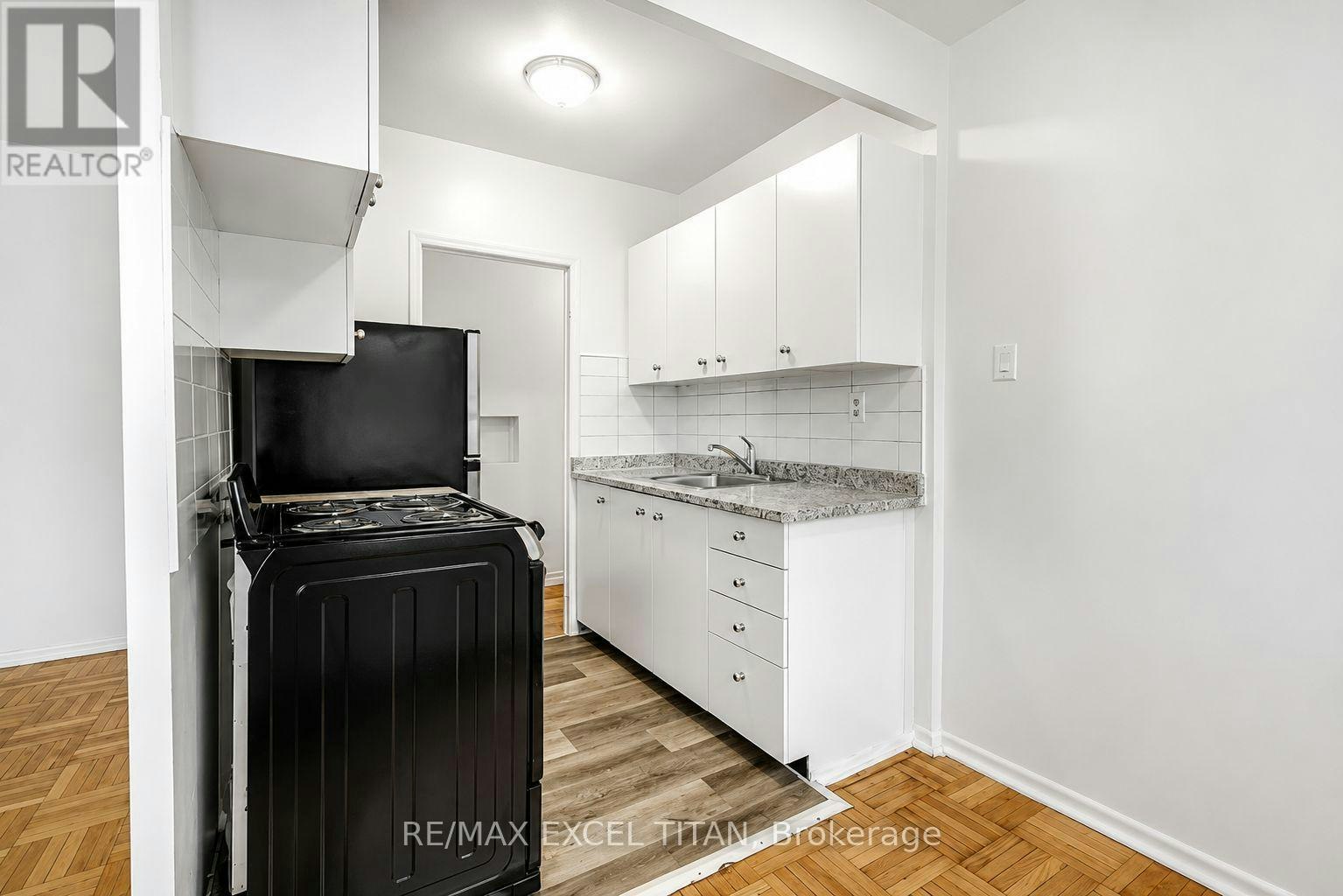 306-156 Kingston Road, Toronto, ON, M4L 1S7 - 15