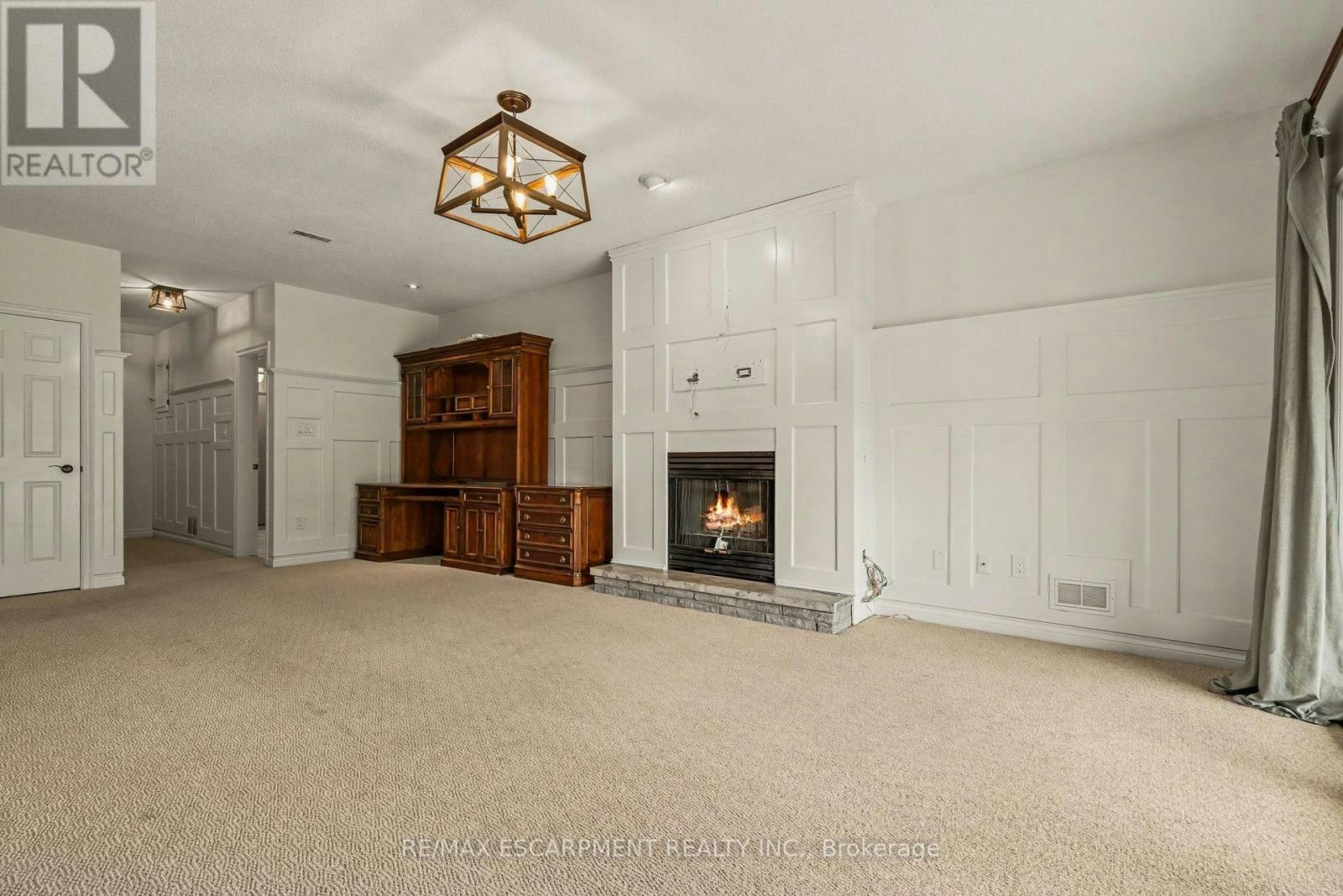 74 Fairwood Place W, Burlington, ON, L7T 4B6 - 34