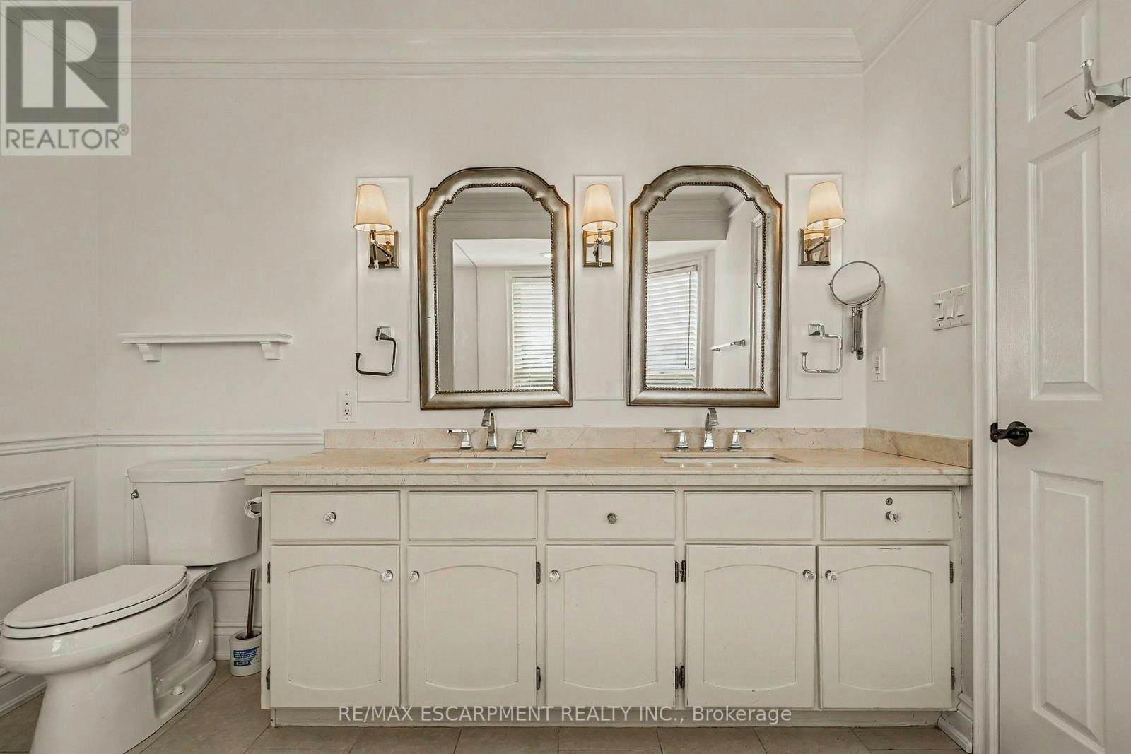 74 Fairwood Place W, Burlington, ON, L7T 4B6 - 30