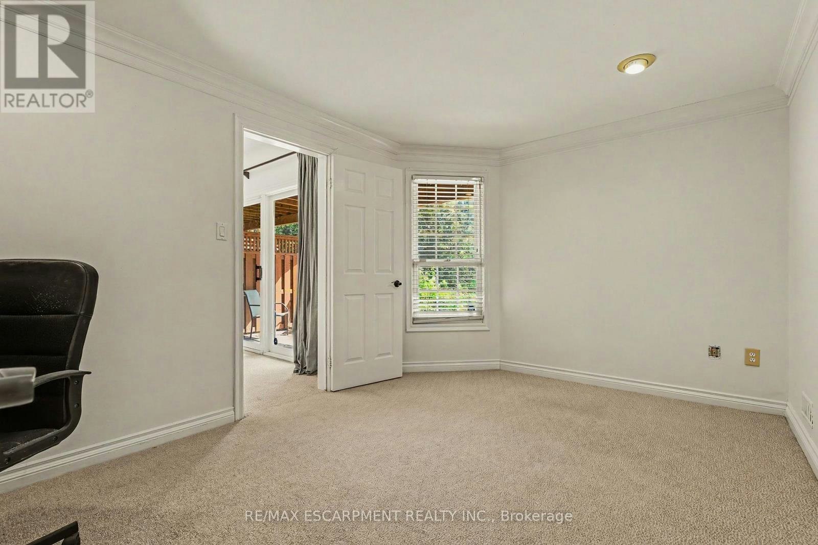 74 Fairwood Place W, Burlington, ON, L7T 4B6 - 38
