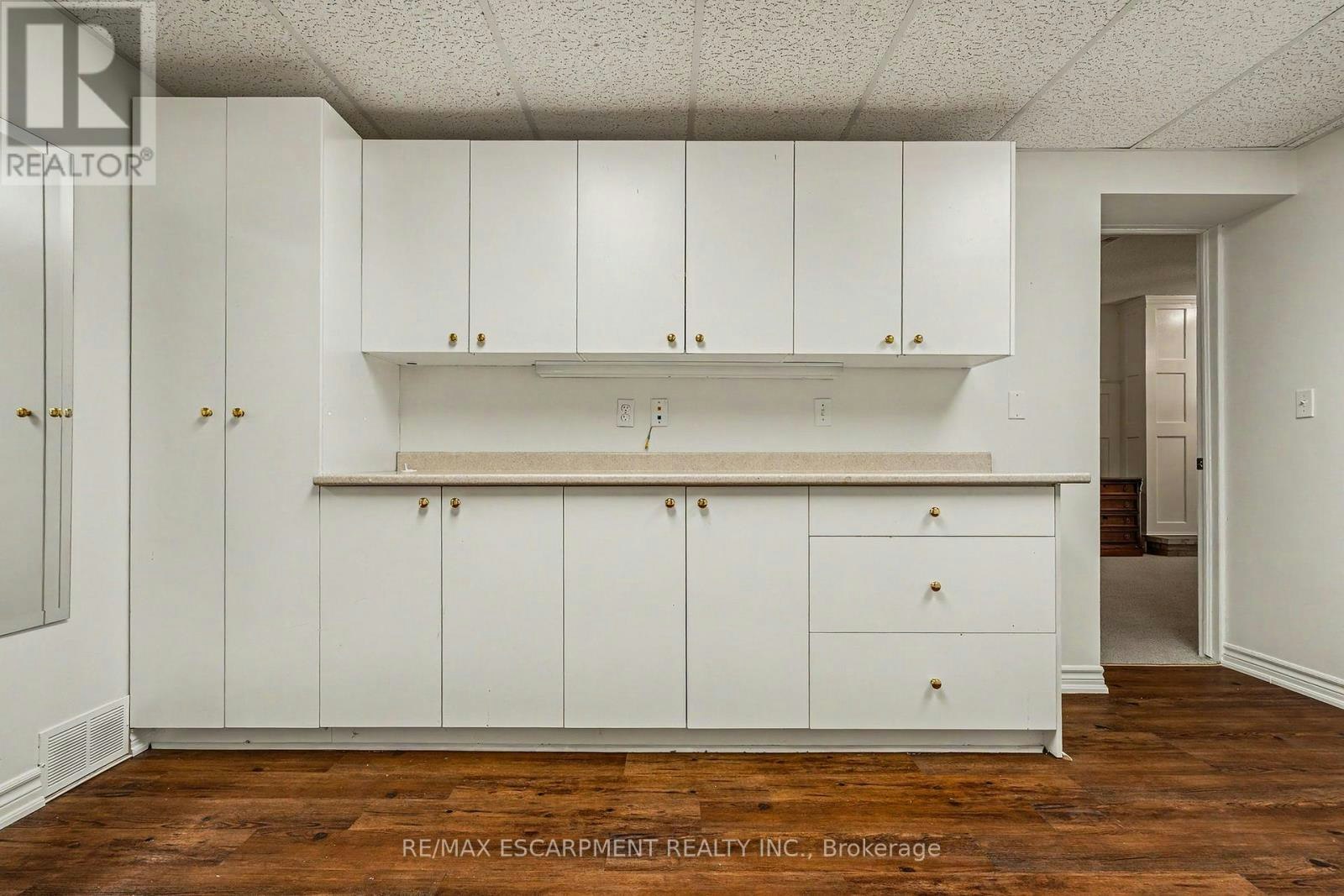 74 Fairwood Place W, Burlington, ON, L7T 4B6 - 42