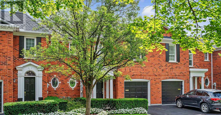 74 Fairwood Place W, Burlington, ON, L7T 4B6 - 2