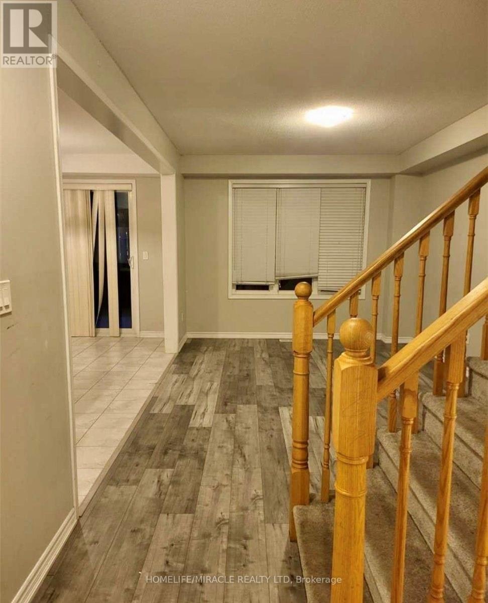 17 Troyer Street, Brampton, ON, L7C 3H1 - 3