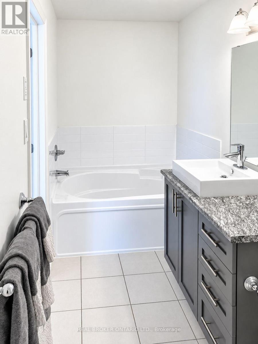 281 Livery Street, Ottawa, ON, K2V 0B3 - 14