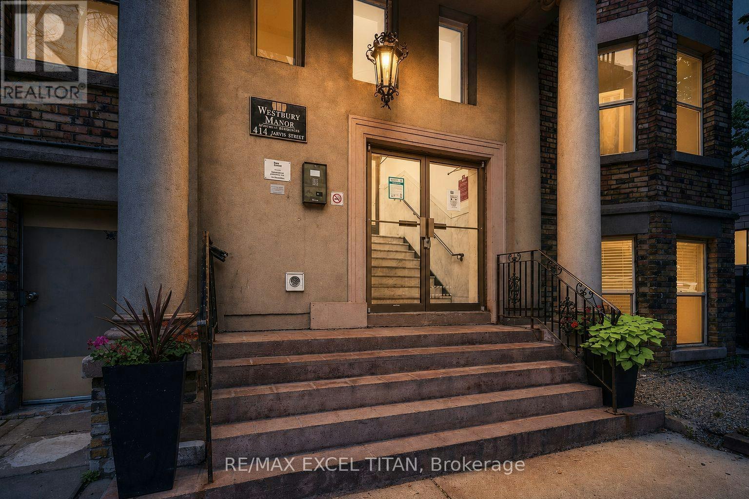 G1-414 Jarvis Street, Toronto, ON, M4Y 3C2 - 2