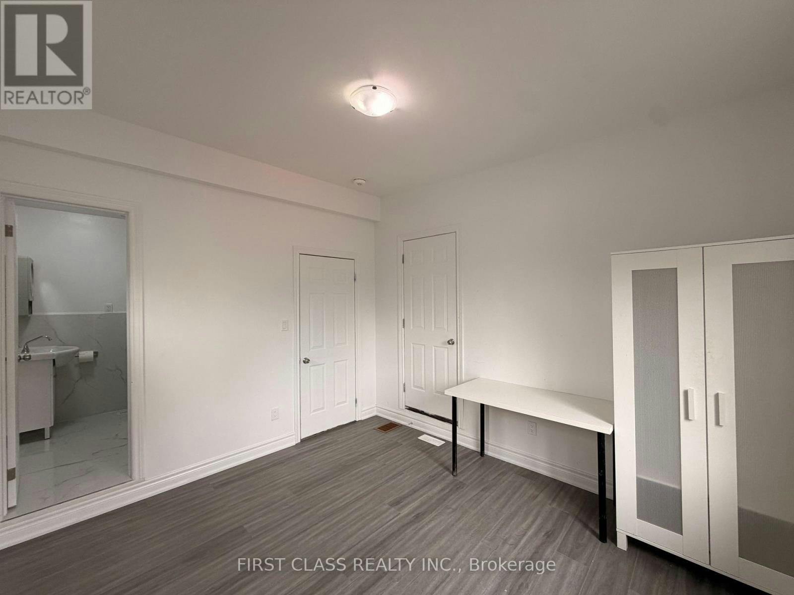 55 Huron Street, Toronto, ON, M5T 2A6 - 34