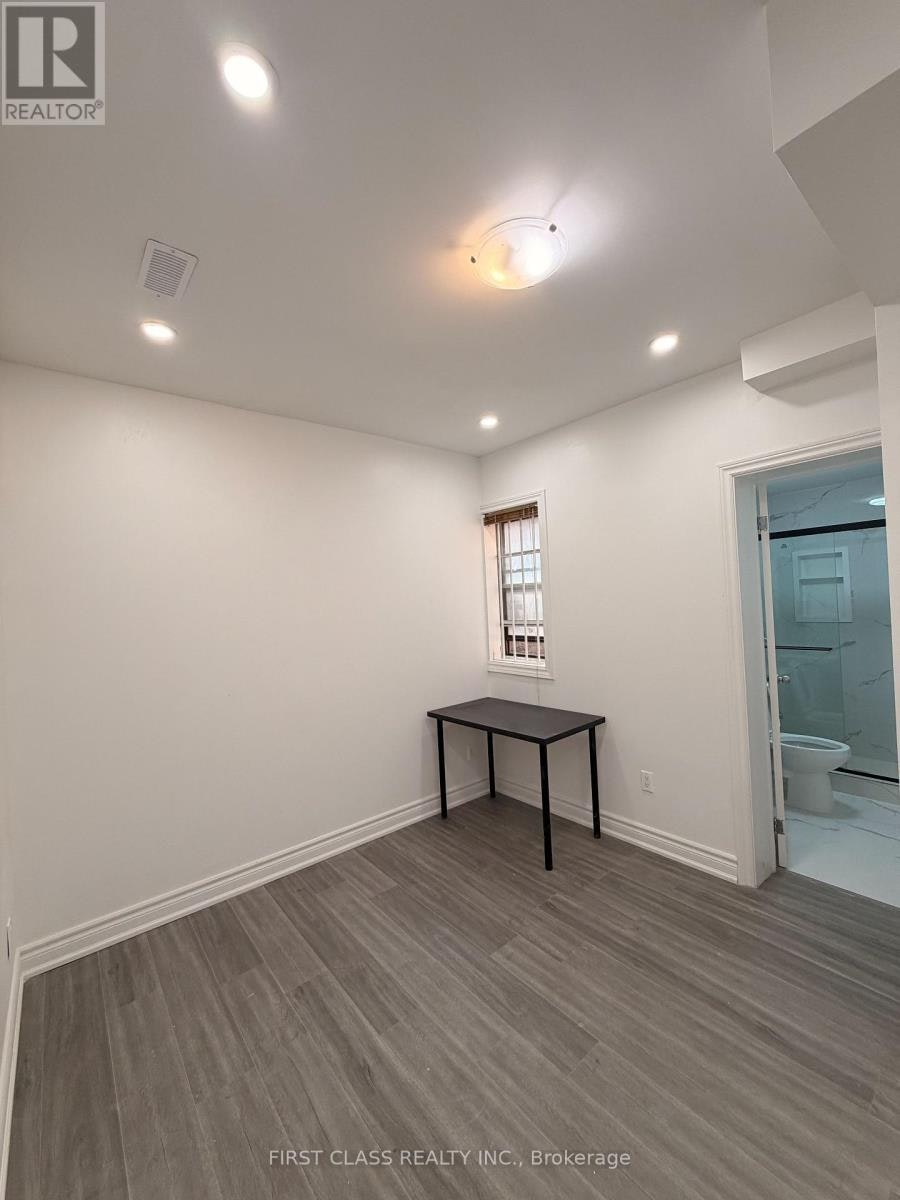 55 Huron Street, Toronto, ON, M5T 2A6 - 12