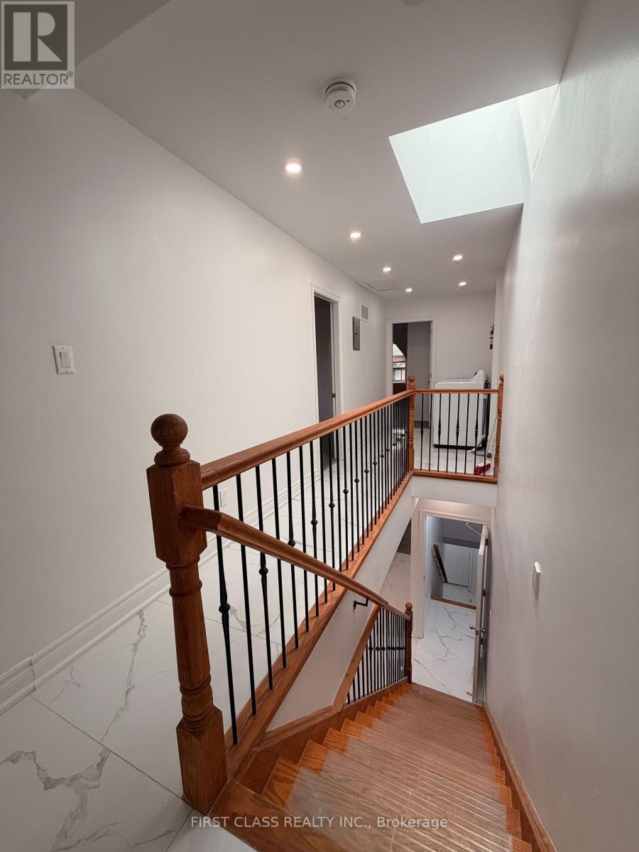 55 Huron Street, Toronto, ON, M5T 2A6 - 16