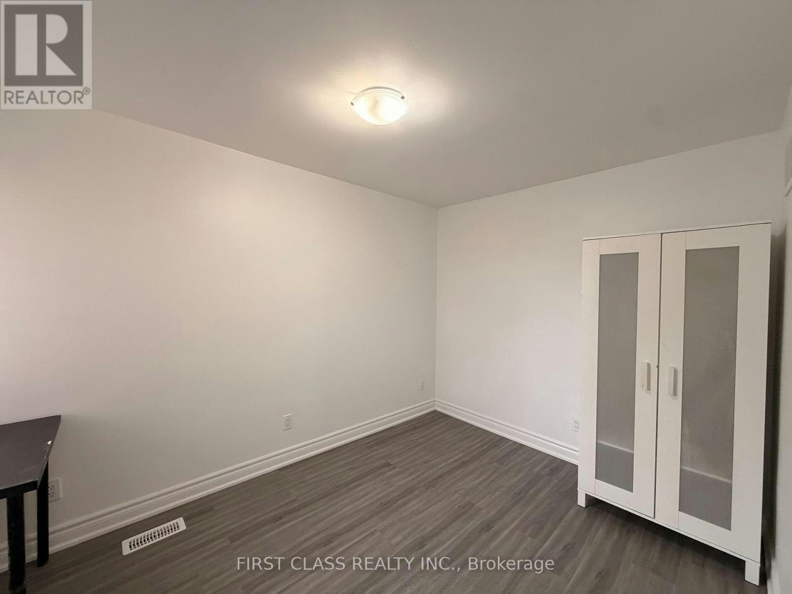 55 Huron Street, Toronto, ON, M5T 2A6 - 25