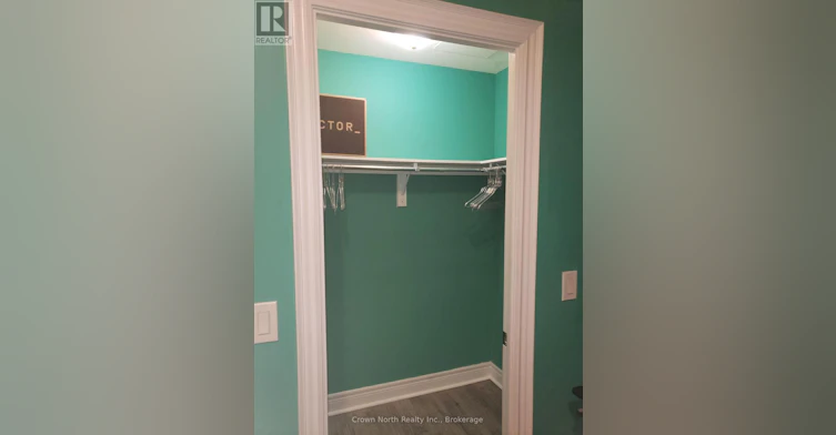 1-103 60 Room Fairfax Crescent, Toronto, ON, M1L 0E1 - 6