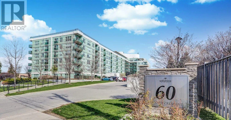 1-103 60 Room Fairfax Crescent, Toronto, ON, M1L 0E1