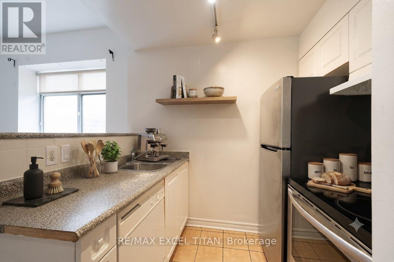 204-1407 Dupont Street, Toronto, ON, M6H 4J7 - 3