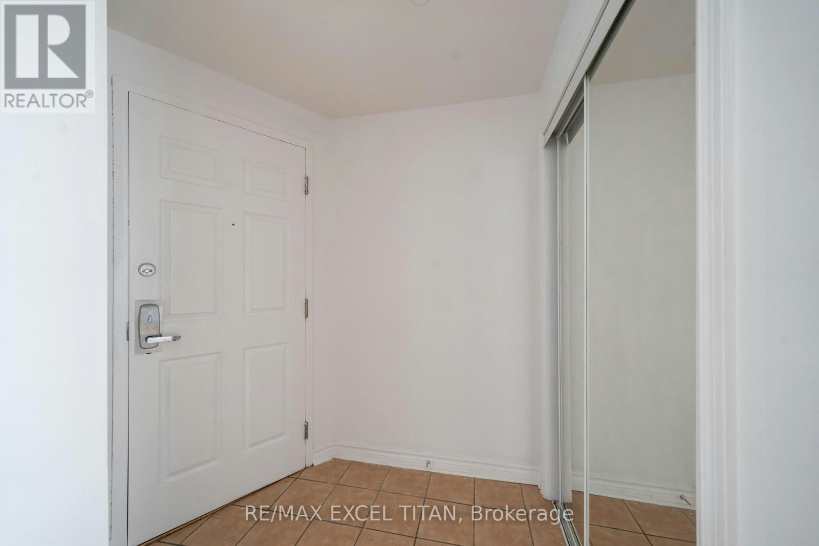 204-1407 Dupont Street, Toronto, ON, M6H 4J7 - 4
