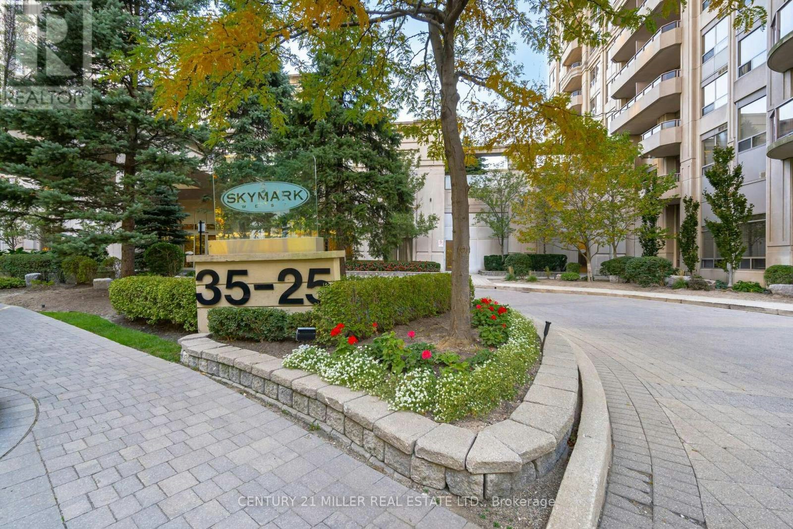 3013-25 Kingsbridge Garden Circle, Mississauga, ON, L5R 4B1 - 2
