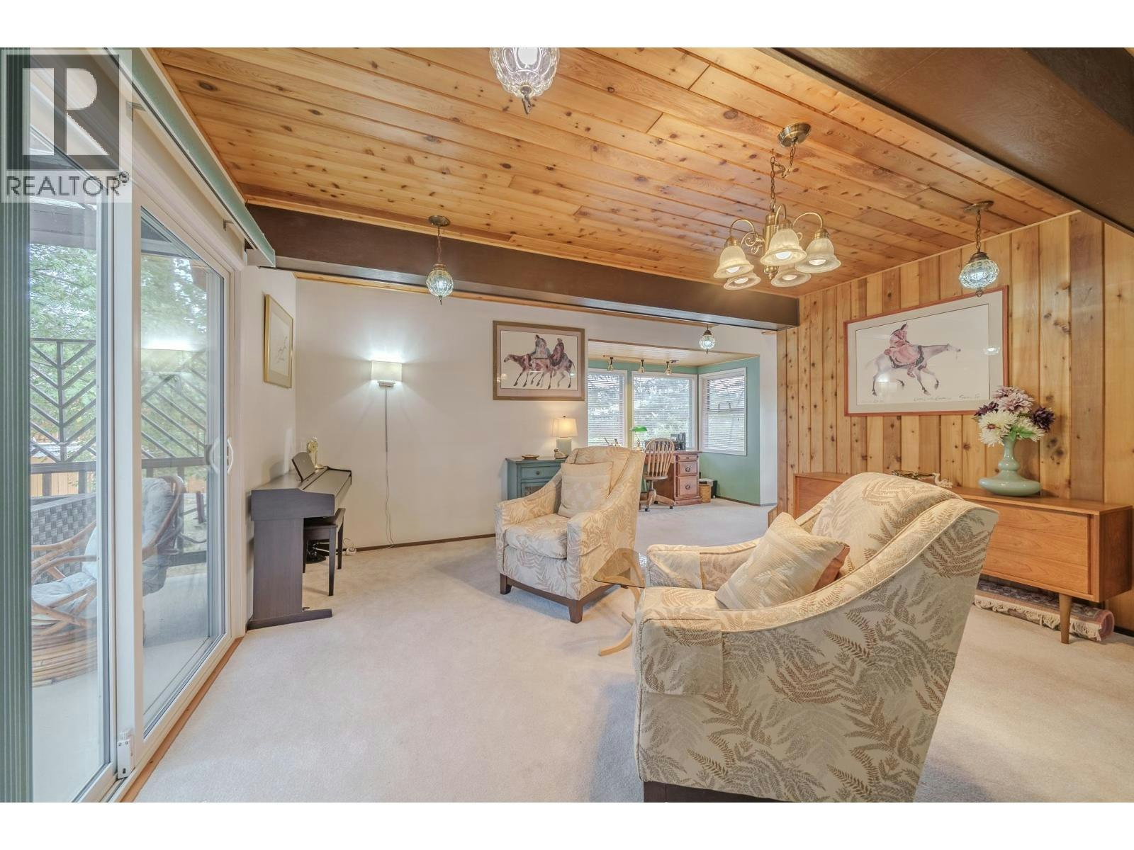 5355 Annaham Crescent, 108 Mile Ranch, BC, V0K 2Z0 - 10