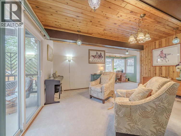 5355 Annaham Crescent, 108 Mile Ranch, BC, V0K 2Z0 - 10