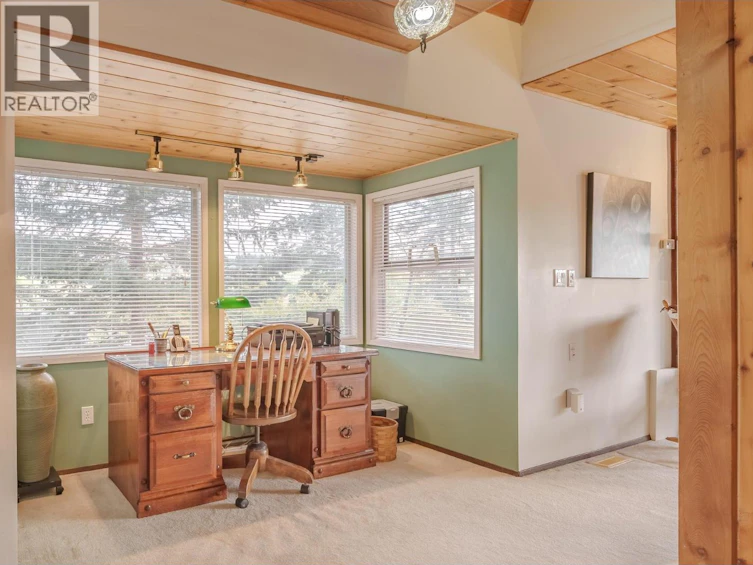 5355 Annaham Crescent, 108 Mile Ranch, BC, V0K 2Z0 - 11