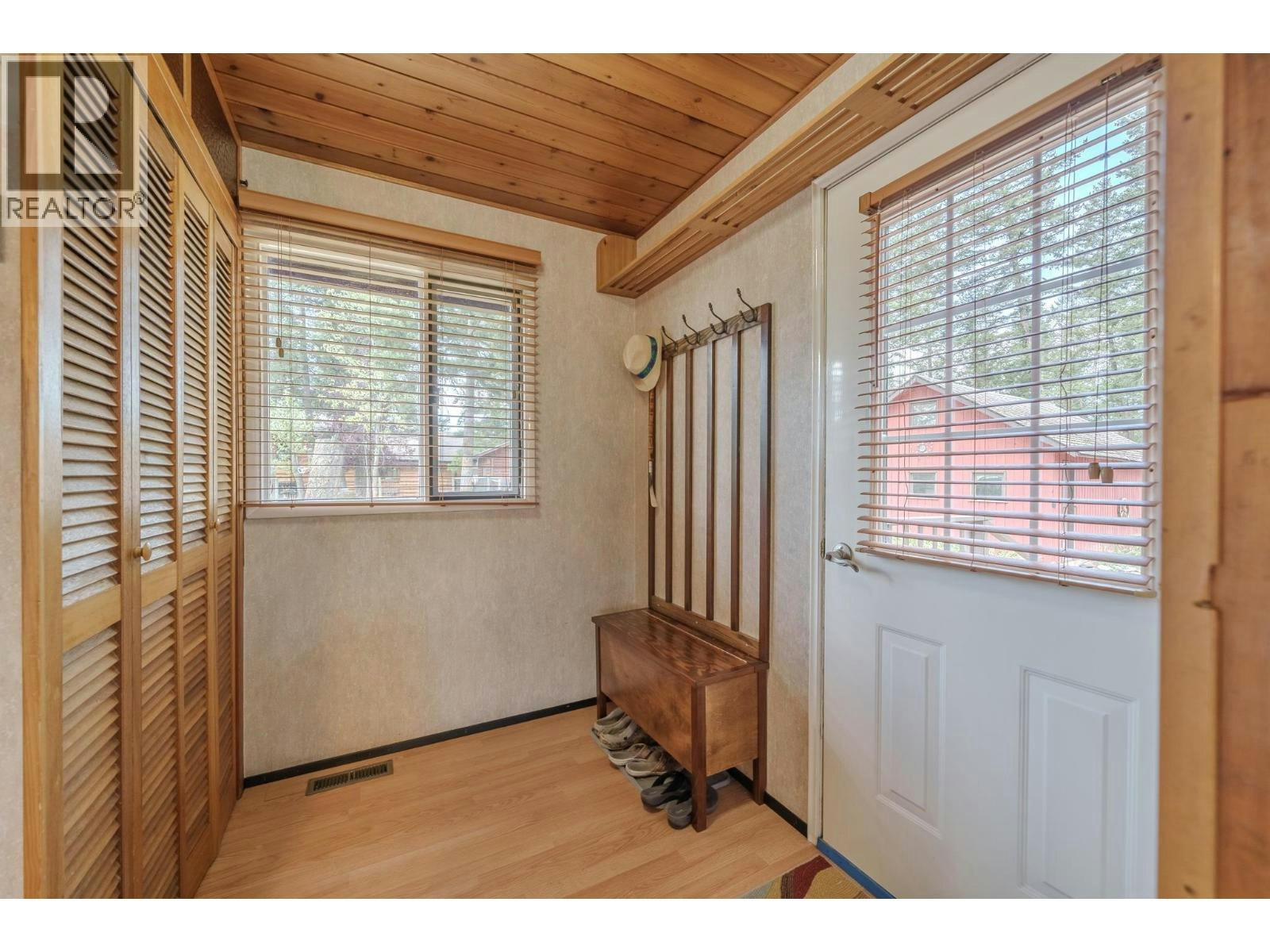 5355 Annaham Crescent, 108 Mile Ranch, BC, V0K 2Z0 - 16