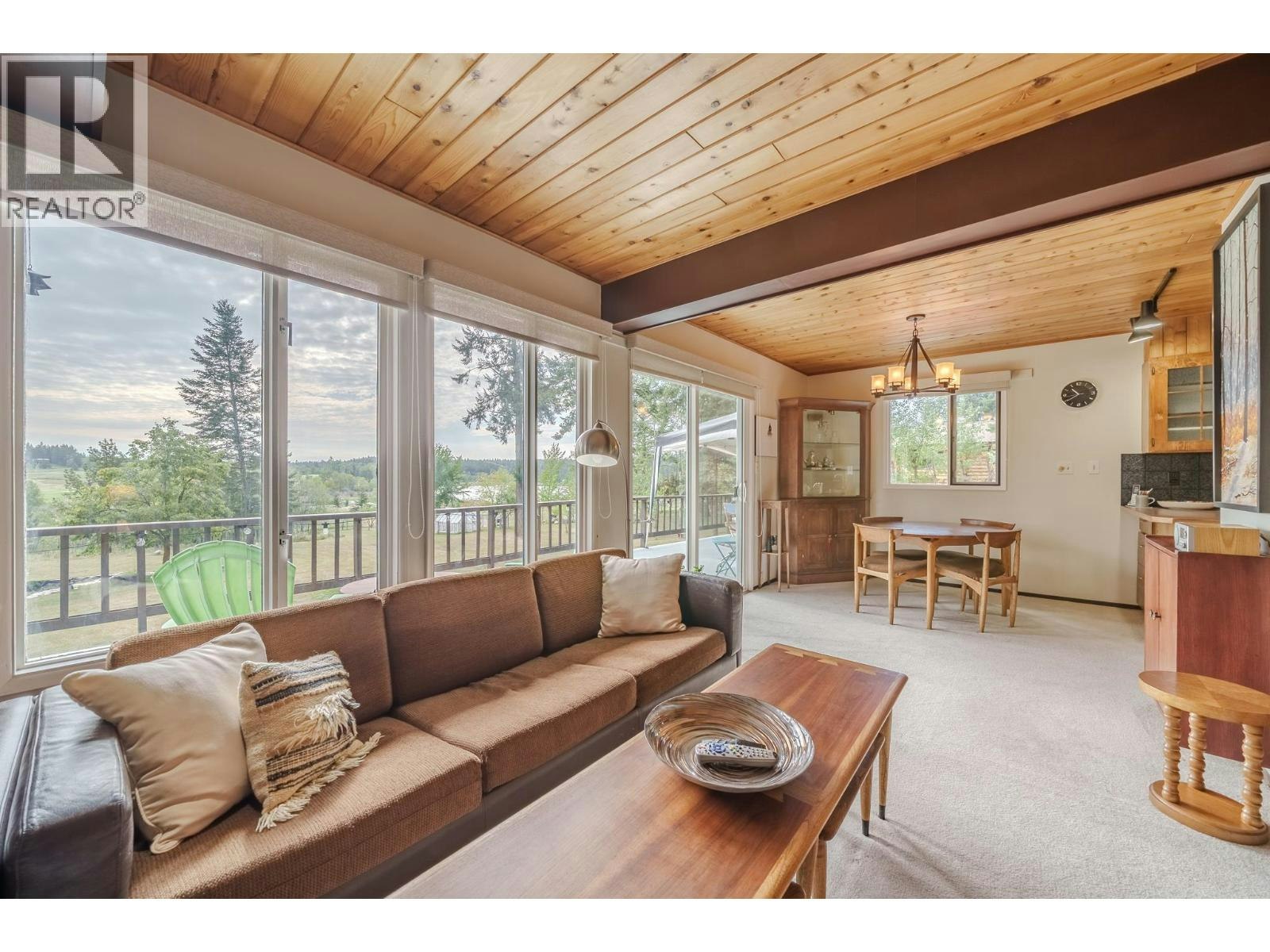 5355 Annaham Crescent, 108 Mile Ranch, BC, V0K 2Z0 - 12