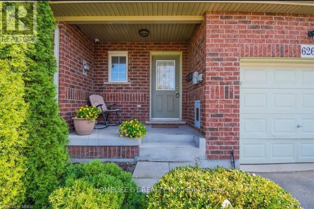 6260 Ash Street, Niagara Falls, ON, L2G 2H5 - 2