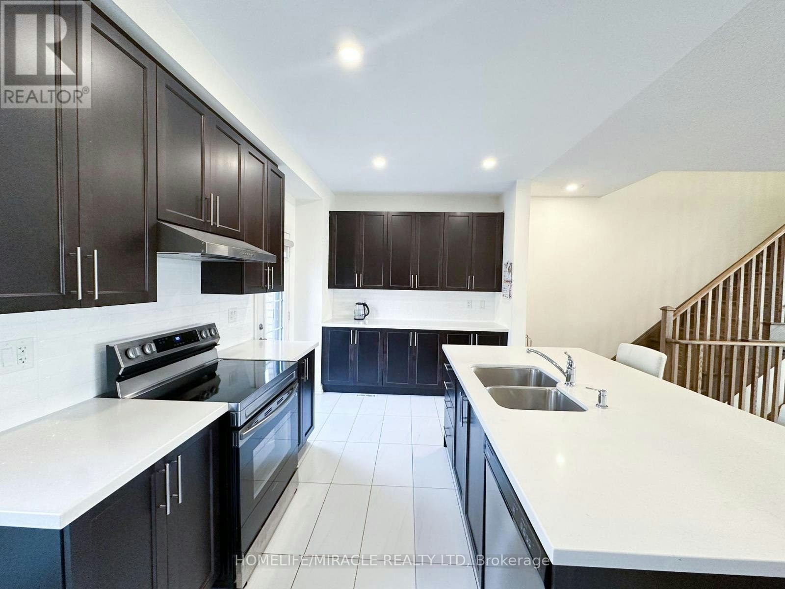 58 Fruitvale Circle, Brampton, ON, L7A 5B8 - 10