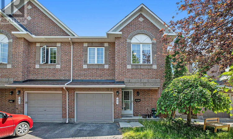 67 Landover Crescent