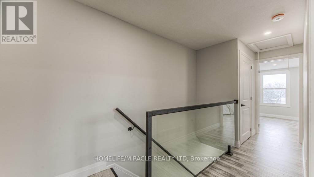 152 Overlea Drive, Kitchener, ON, N2M 1T3 - 16