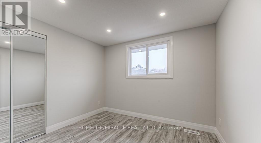 152 Overlea Drive, Kitchener, ON, N2M 1T3 - 14