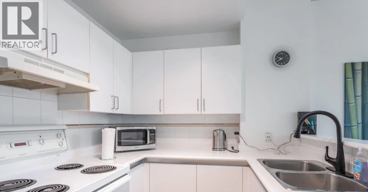 309-989 Nelson Street, Vancouver, BC, V6Z 2S1 - 9