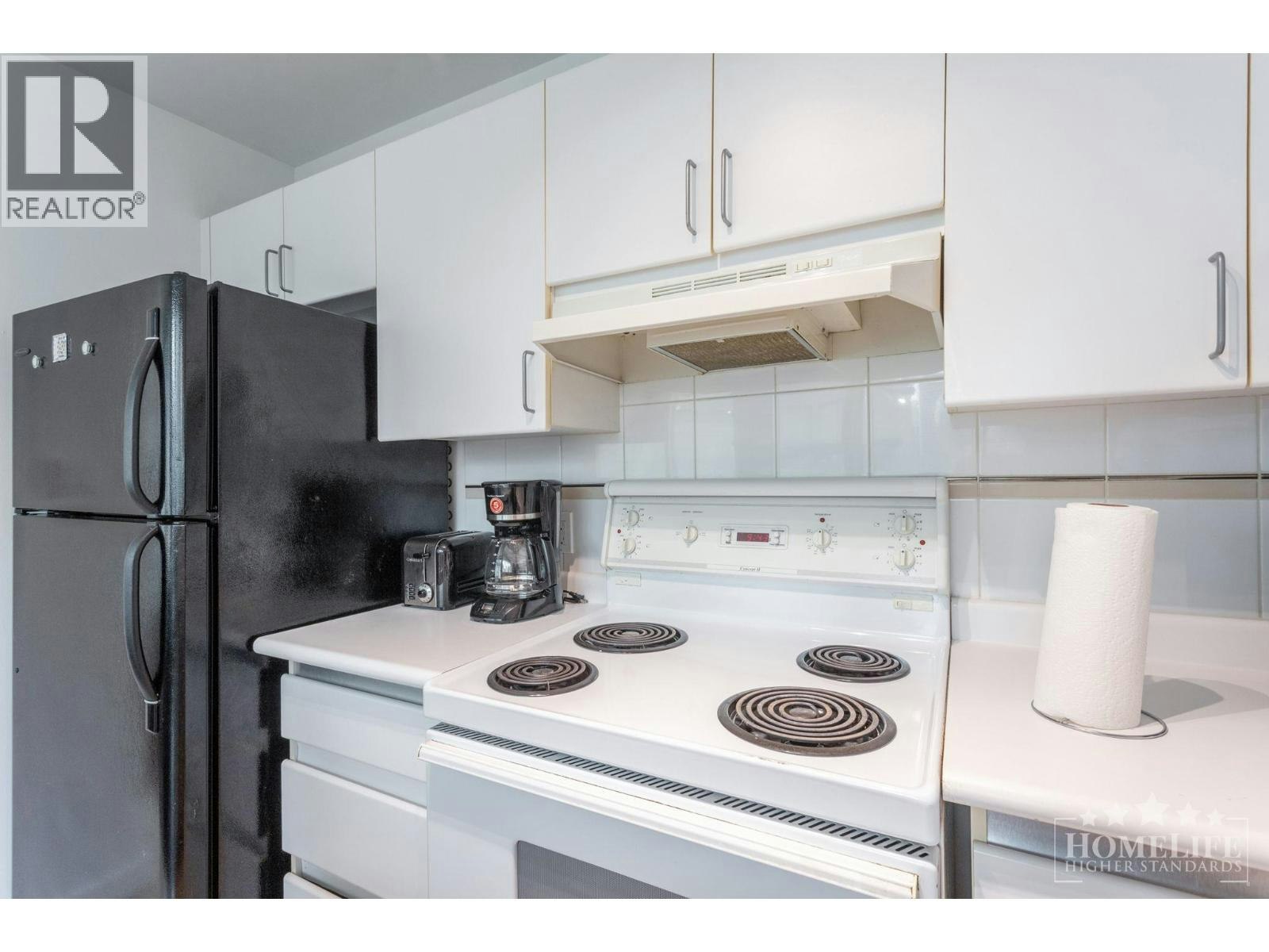 309-989 Nelson Street, Vancouver, BC, V6Z 2S1 - 10