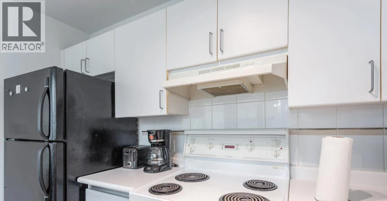 309-989 Nelson Street, Vancouver, BC, V6Z 2S1 - 10