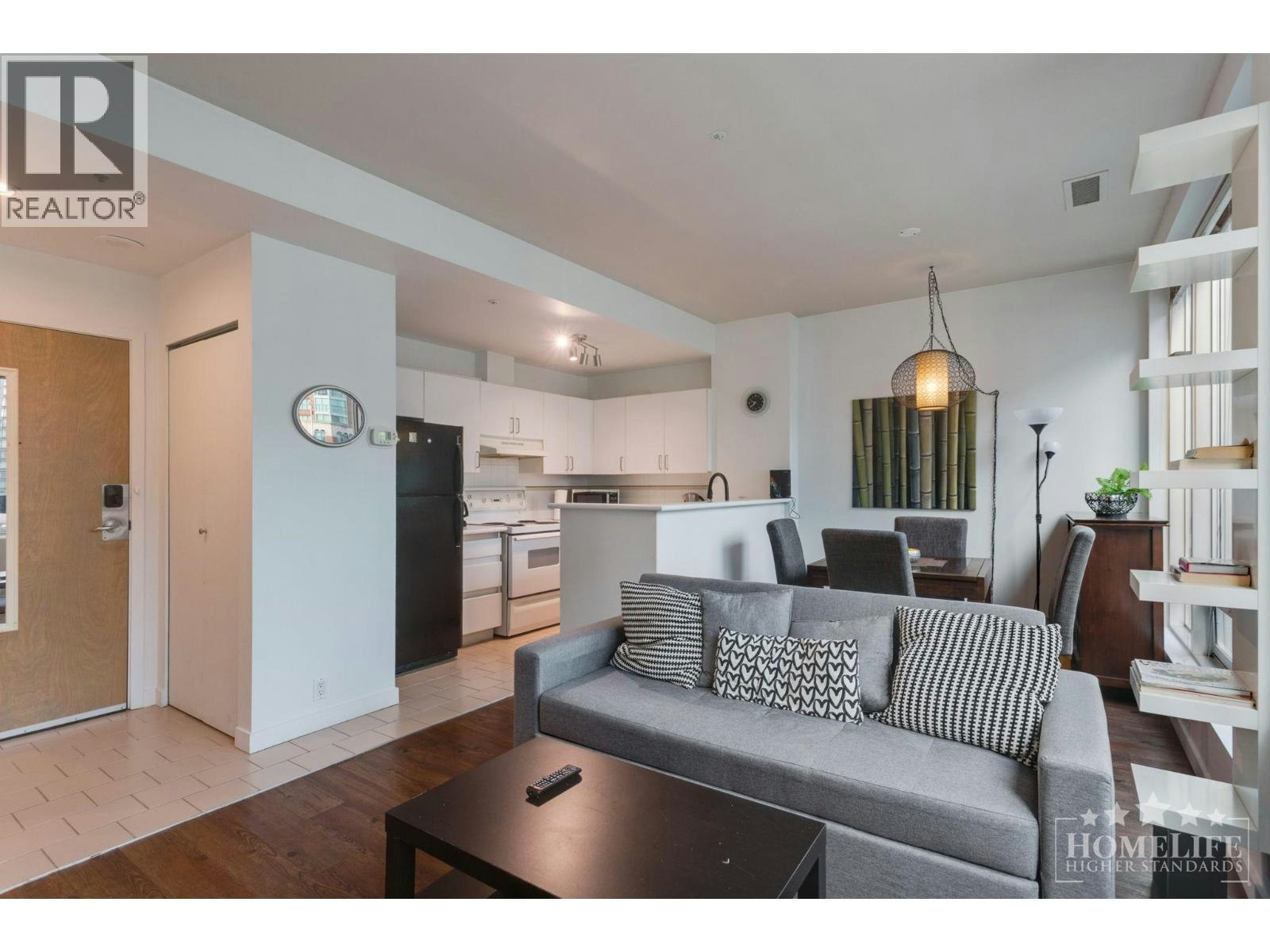 309-989 Nelson Street, Vancouver, BC, V6Z 2S1 - 3